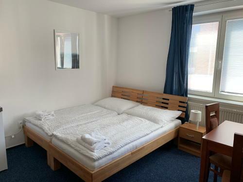 Hostal Mikulov Inn - Penzion Zem?
