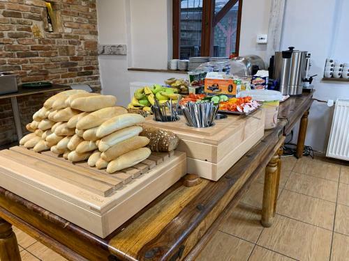 Hostal Mikulov Inn - Penzion Zem?