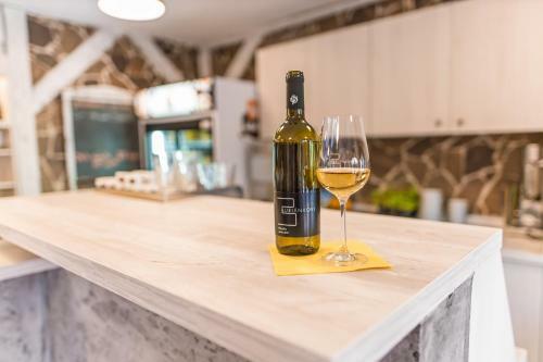 Hostal Mikulov Inn - Penzion Zem?
