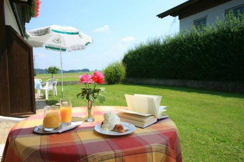 Apartamento Ferienwohnungen Chiemgauer Seengl�ck