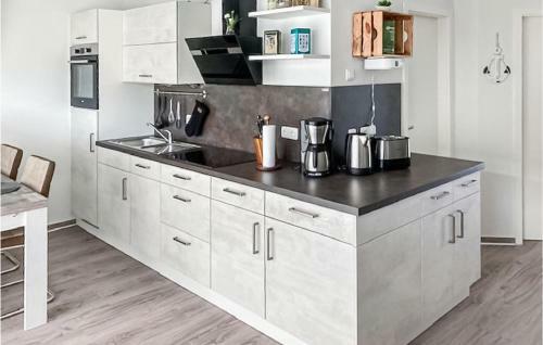 Amazing Apartment In Graal-m�ritz W/ 1 Bedrooms
