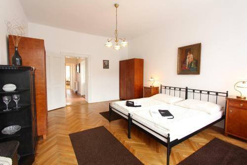 Hostal Penzion Jelen Vranov Nad Dyj�