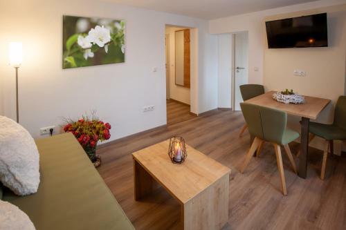 Apartamento Ferienwohnungen ?zur Quelle?