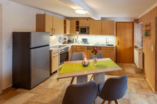 Apartamento Ferienwohnungen ?zur Quelle?