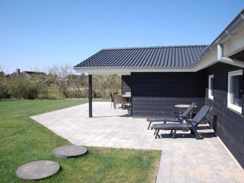 Holiday Home Bl�vand Clxxx