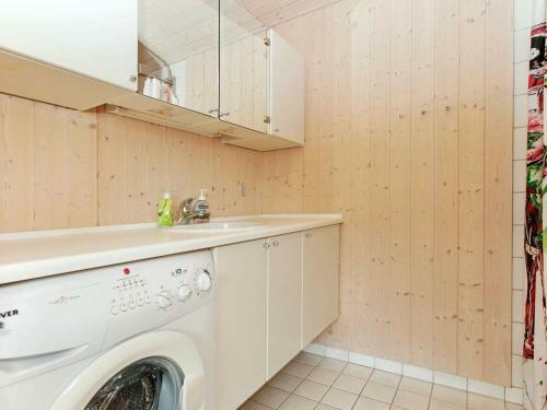 Two-bedroom Holiday Home In Tranek�r 3
