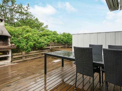 Two-bedroom Holiday Home In Glesborg 6