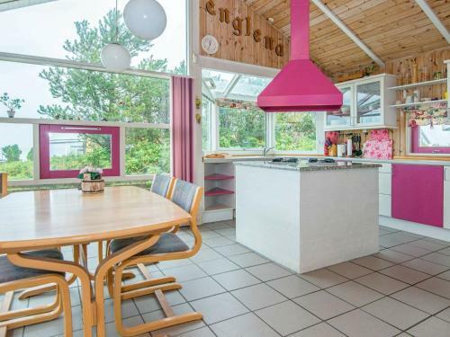 Two-bedroom Holiday Home In Glesborg 6