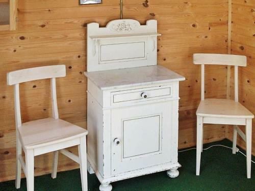Three-bedroom Holiday Home In H�jslev 8