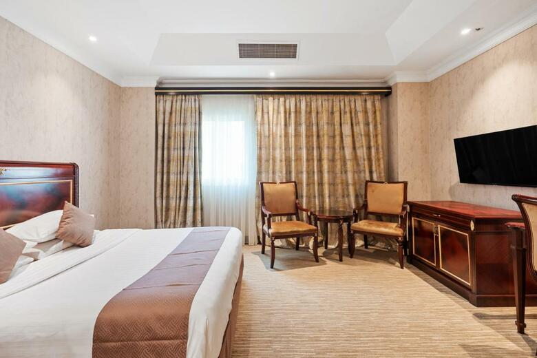Chairmen Hotel