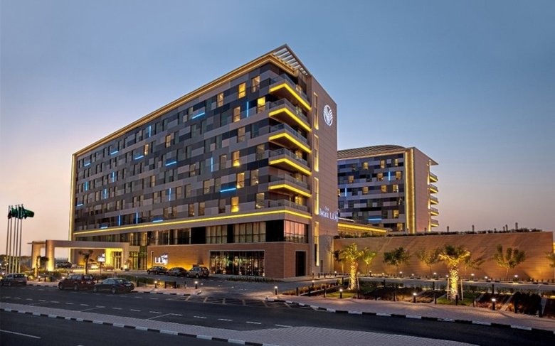 Hotel Oryx Rotana