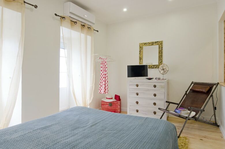 Lisbon Core Apartments In Bairro Alto, Chiado