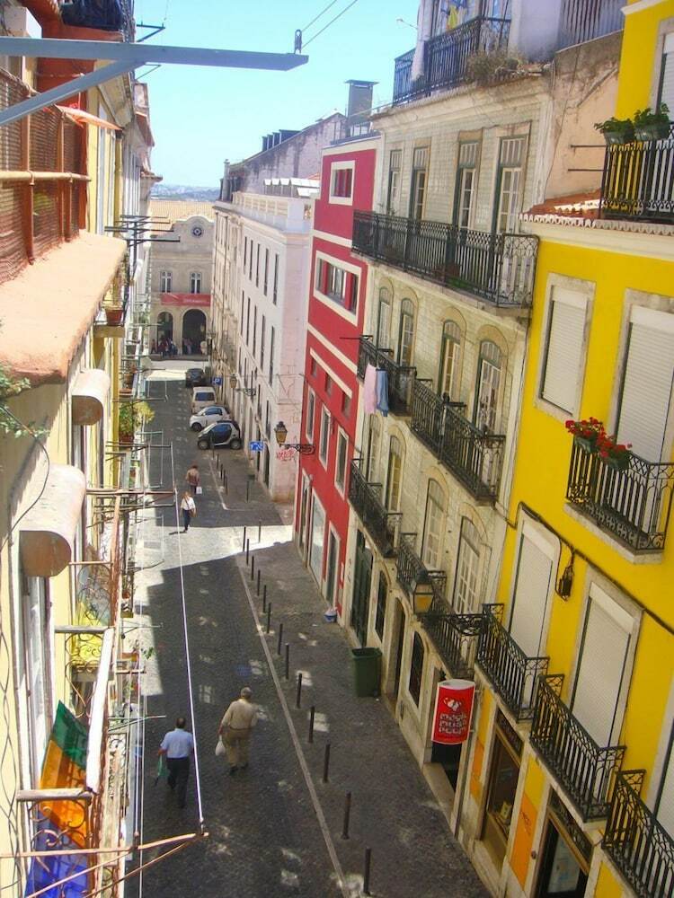 Lisbon Core Apartments In Bairro Alto, Chiado