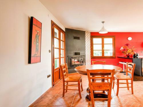 Charming Holiday Home In Arantza Near Forest