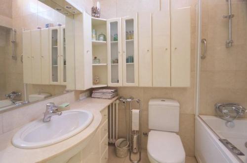 Begur Villa Sleeps 10 With Pool Air Con And Wifi