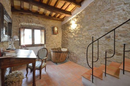 Begur Town House Sleeps 6 With Pool And Wifi