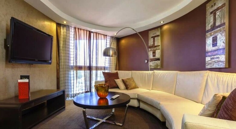 Hotel Barcel� Santo Domingo