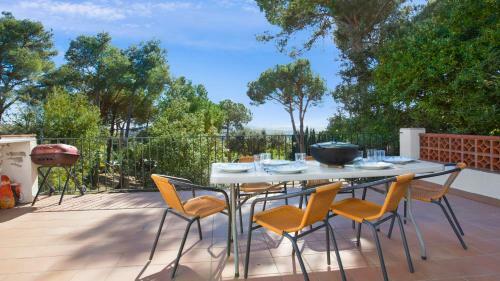 Brugarol Villa Sleeps 6 With Air Con And Wifi