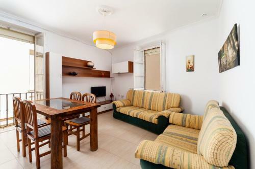 Luminoso Apartamento En Cadiz