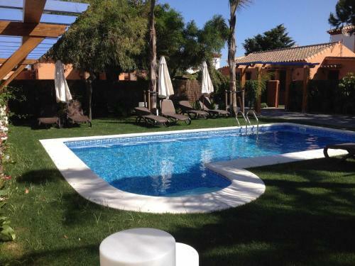 Casa Familiar Cerca de La Playa Con Piscina Compartida