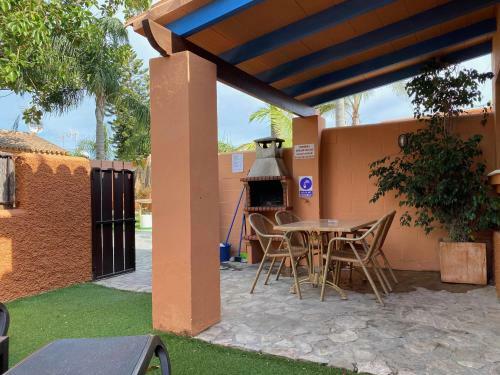 Casa Familiar Cerca de La Playa Con Piscina Compartida