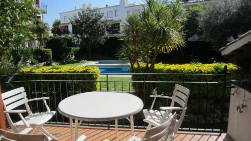 Calella de Palafrugell Apartment Sleeps 4 Pool