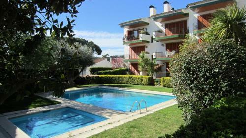 Calella de Palafrugell Apartment Sleeps 4 Pool