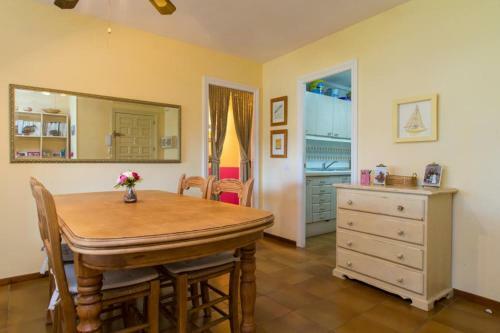 Calella de Palafrugell Apartment Sleeps 6 Pool