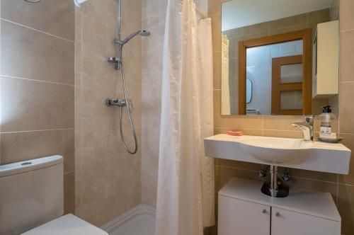 Calella de Palafrugell Apartment Sleeps 4 Pool