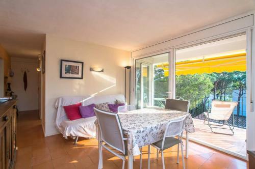 Calella de Palafrugell Apartment Sleeps 4