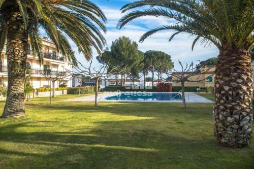 Calella de Palafrugell Apartment Sleeps 4 Pool