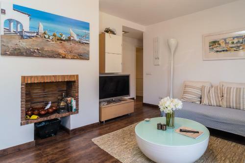 Calella de Palafrugell Apartment Sleeps 4
