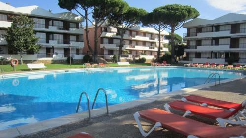 Calella de Palafrugell Apartment Sleeps 4 With Pool