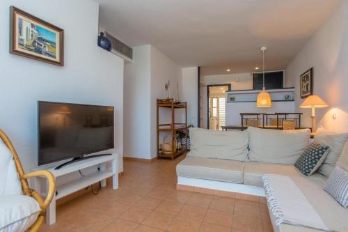 Calella de Palafrugell Apartment Sleeps 5 With Pool