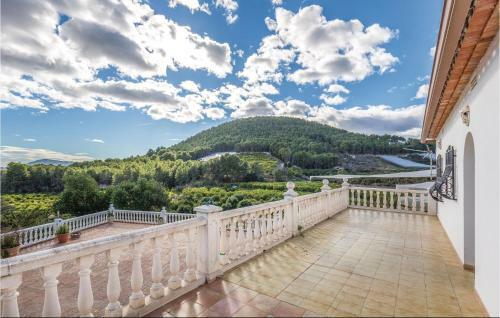 Five-bedroom Holiday Home In Callosa D'en Sarria