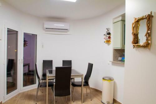 Sant Antoni de Calonge Villa Sleeps 4 Pool Wifi