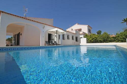 Villa- Ricarlos