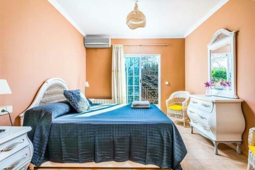 Calpe Villa Sleeps 8 With Pool Air Con And Wifi