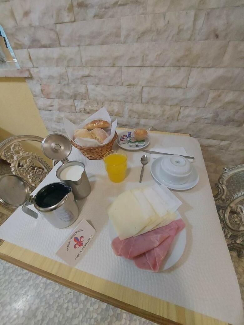 Hostal Pensao Residencial Flor Dos Cavaleiros