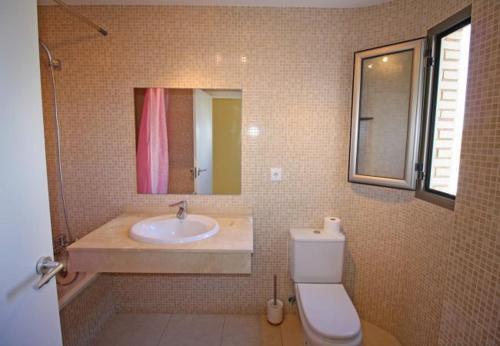 Calpe Apartment Sleeps 3 With Pool Air Con And Wifi