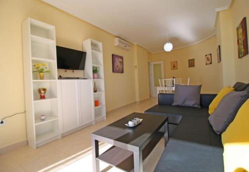 Calpe Apartment Sleeps 3 With Pool Air Con And Wifi