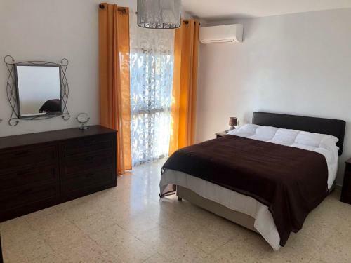 Beautiful 2-bed House In Canillas de Albaida