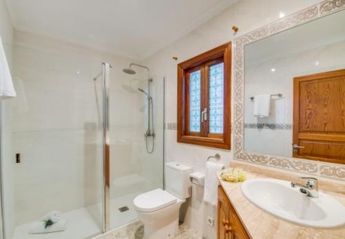 Can Picafort Holiday Home Sleeps 5 With Wifi