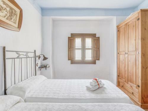 Comfy Holiday Home In Carcabuey With Patio