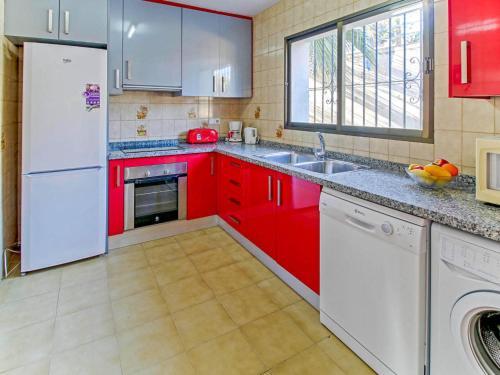 La Fustera Villa Sleeps 9 With Pool And Air Con