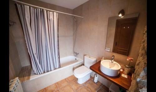 Casserres Villa Sleeps 20 With Pool