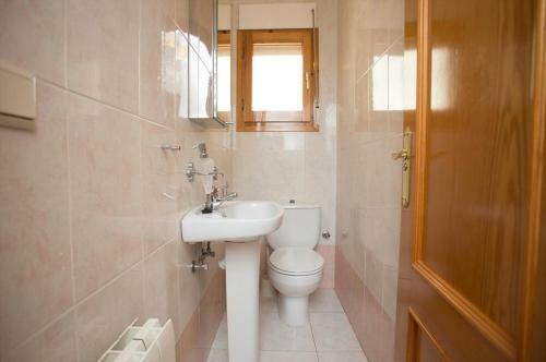 Denia Villa Sleeps 8 Pool Air Con Wifi