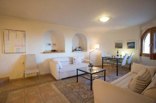 Denia Villa Sleeps 8 Pool Air Con Wifi