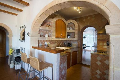 Denia Villa Sleeps 8 Pool Air Con Wifi