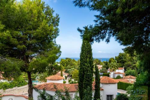 Real Villa Sleeps 6 With Pool Air Con And Wifi